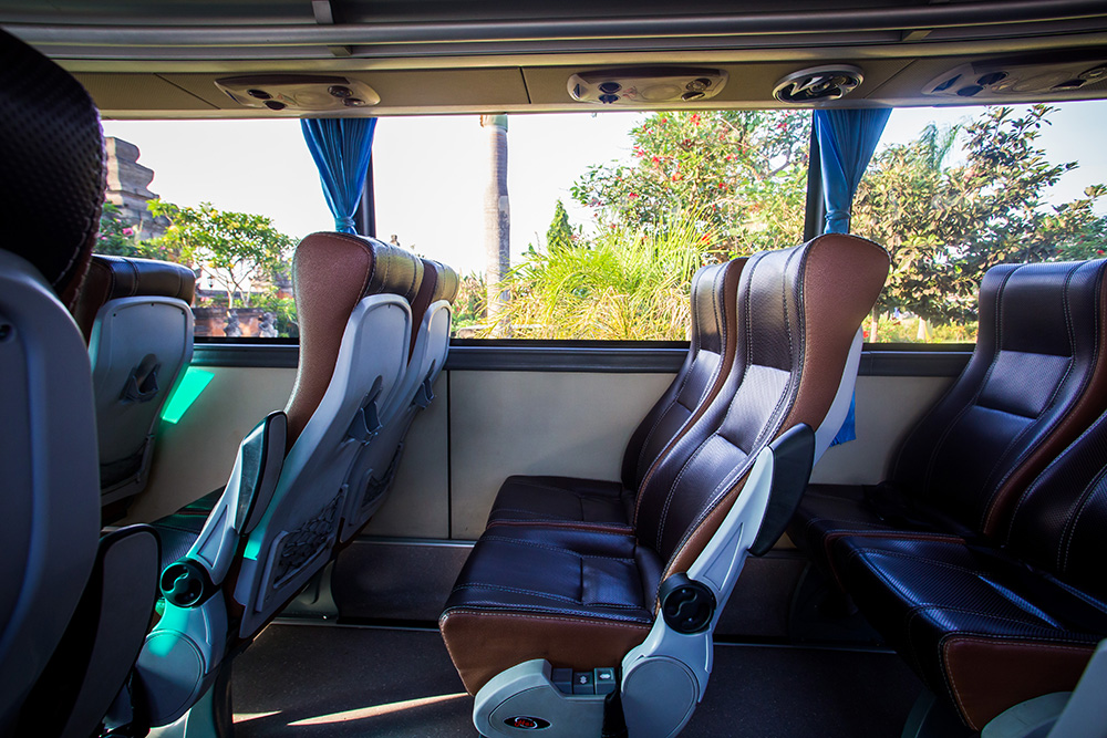 Medium Bus 29 Seats